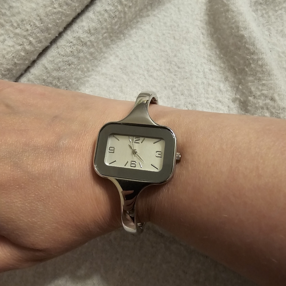 Y2K Stainless Steel Slim Cuff Bracelet Watch